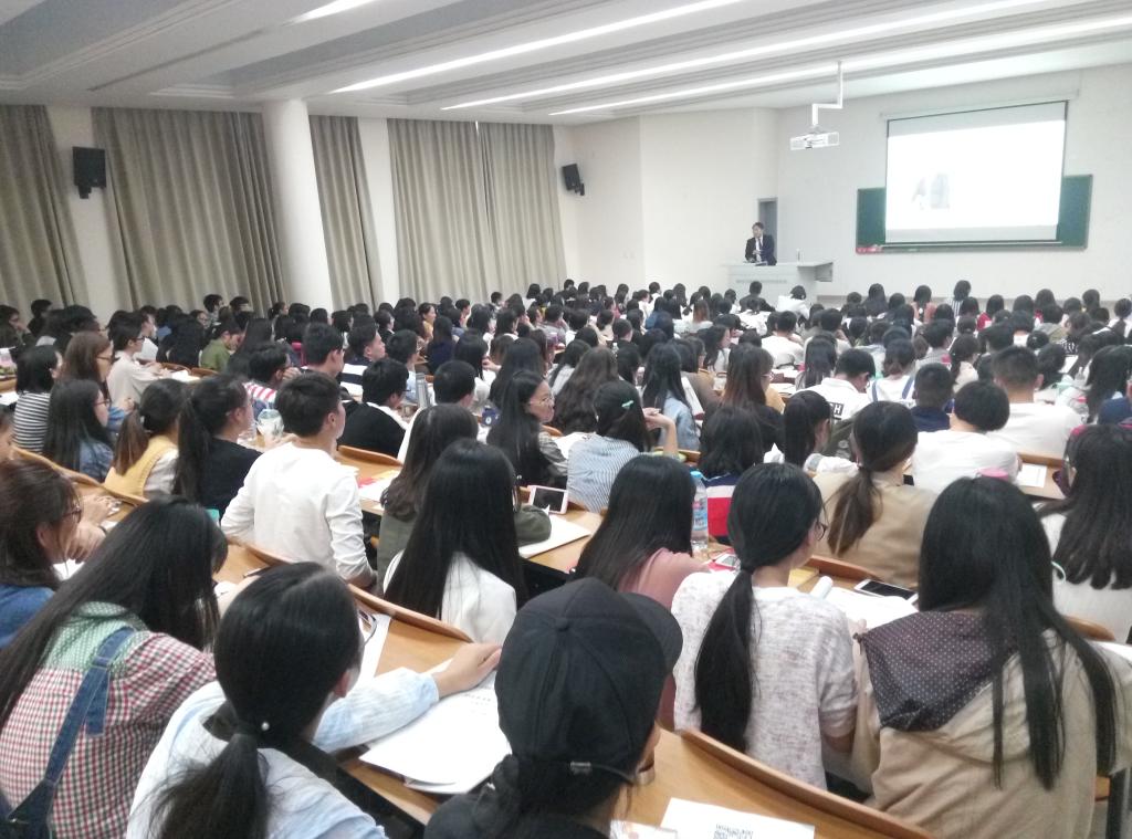 我校2018年国家公务员考试笔试培训周活动圆