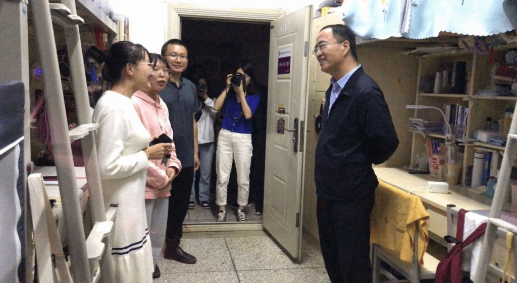 学校开展2021-2022学年第一学期学生公寓专项走访检查