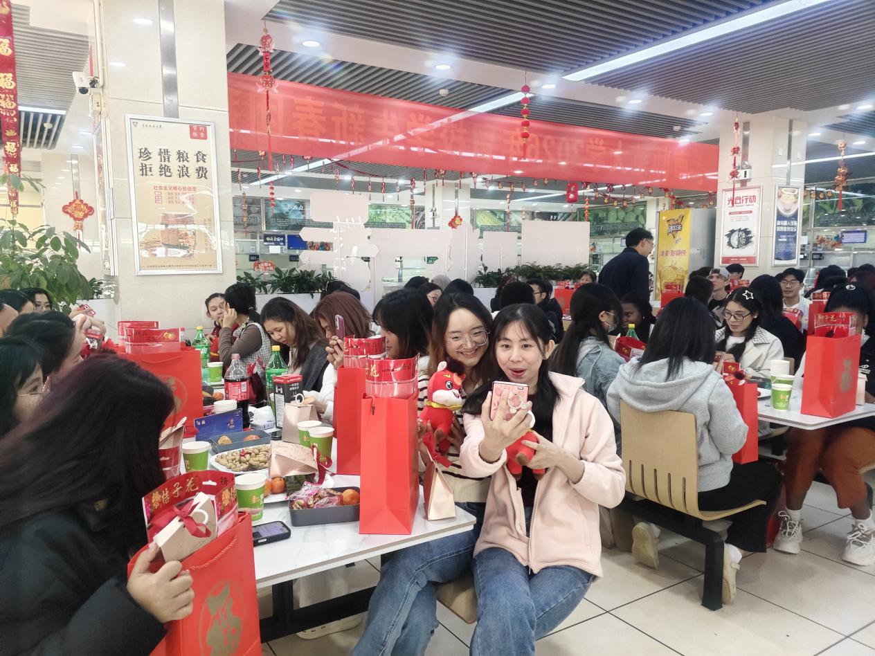 b952662d148937975a75bc8d69d44e58