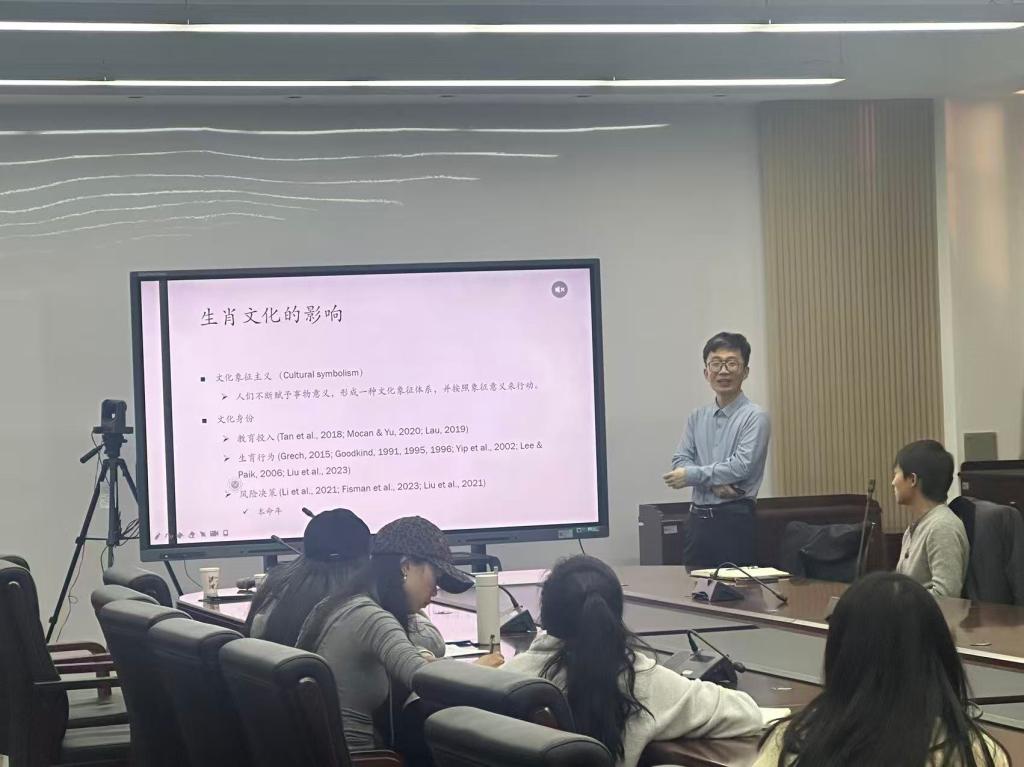 5a2d8860b19701cc899a3c467b0709be