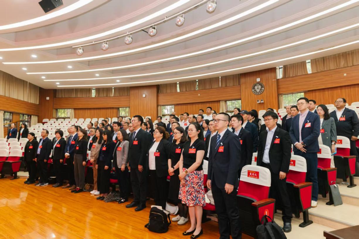 f8e3426237db681417eb233d10c5d33e