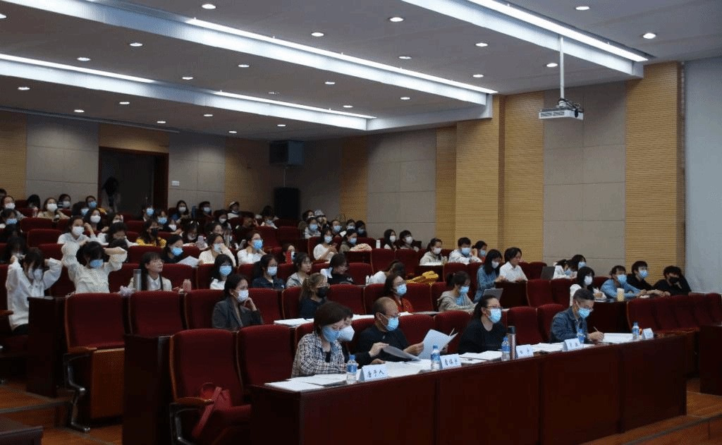 云南华文学院举办2022年大学生职业生涯规划大赛