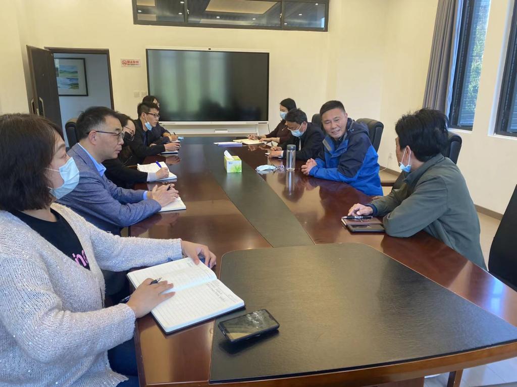 王德强校长一行到传媒学院调研