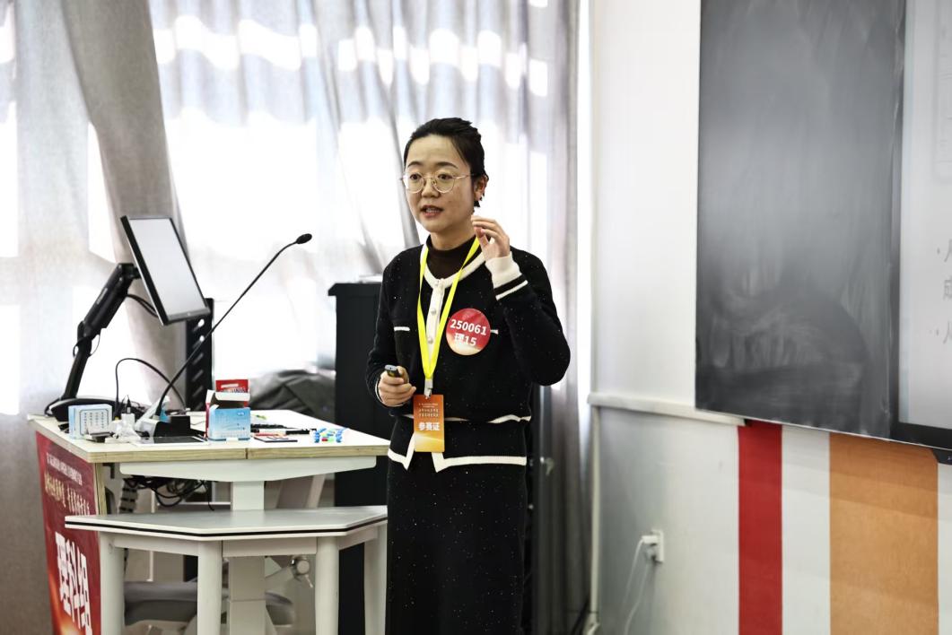 ed8f5cc6537e5bfba6445a1e7e2efee5