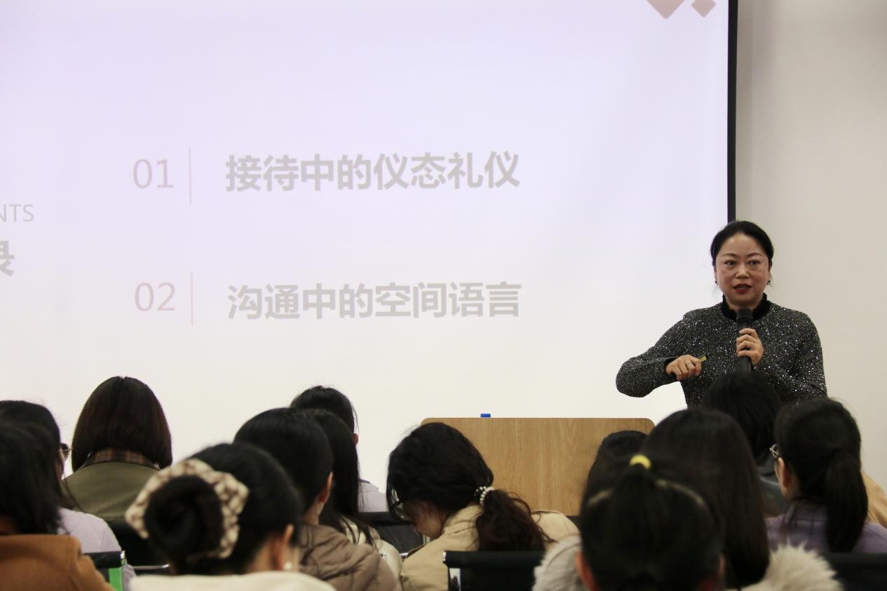 356cc4096053e5b4161b1f3e24abaeed